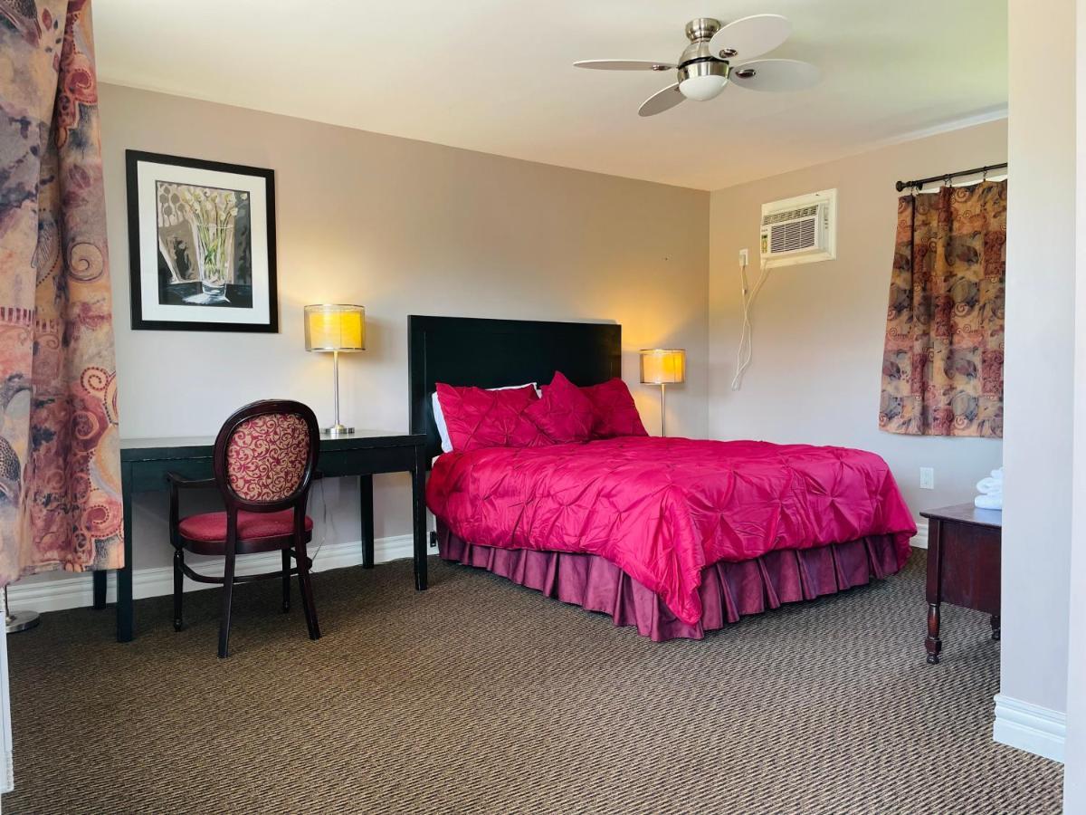 Scenic Motel Монктън Екстериор снимка