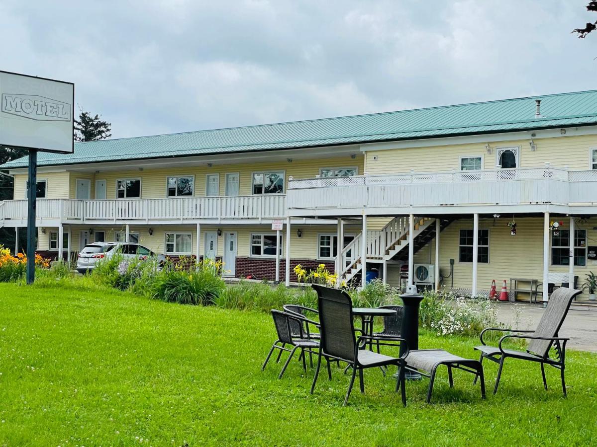 Scenic Motel Монктън Екстериор снимка