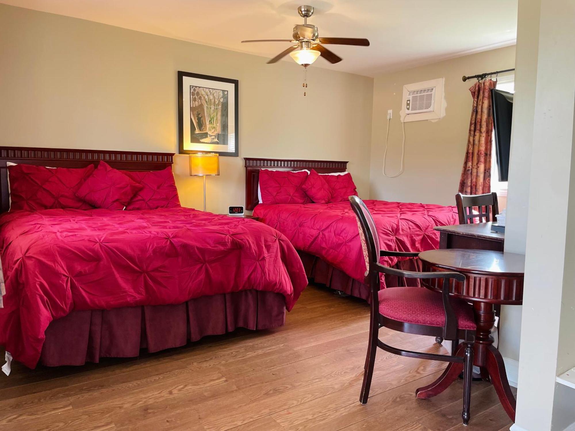 Scenic Motel Монктън Екстериор снимка