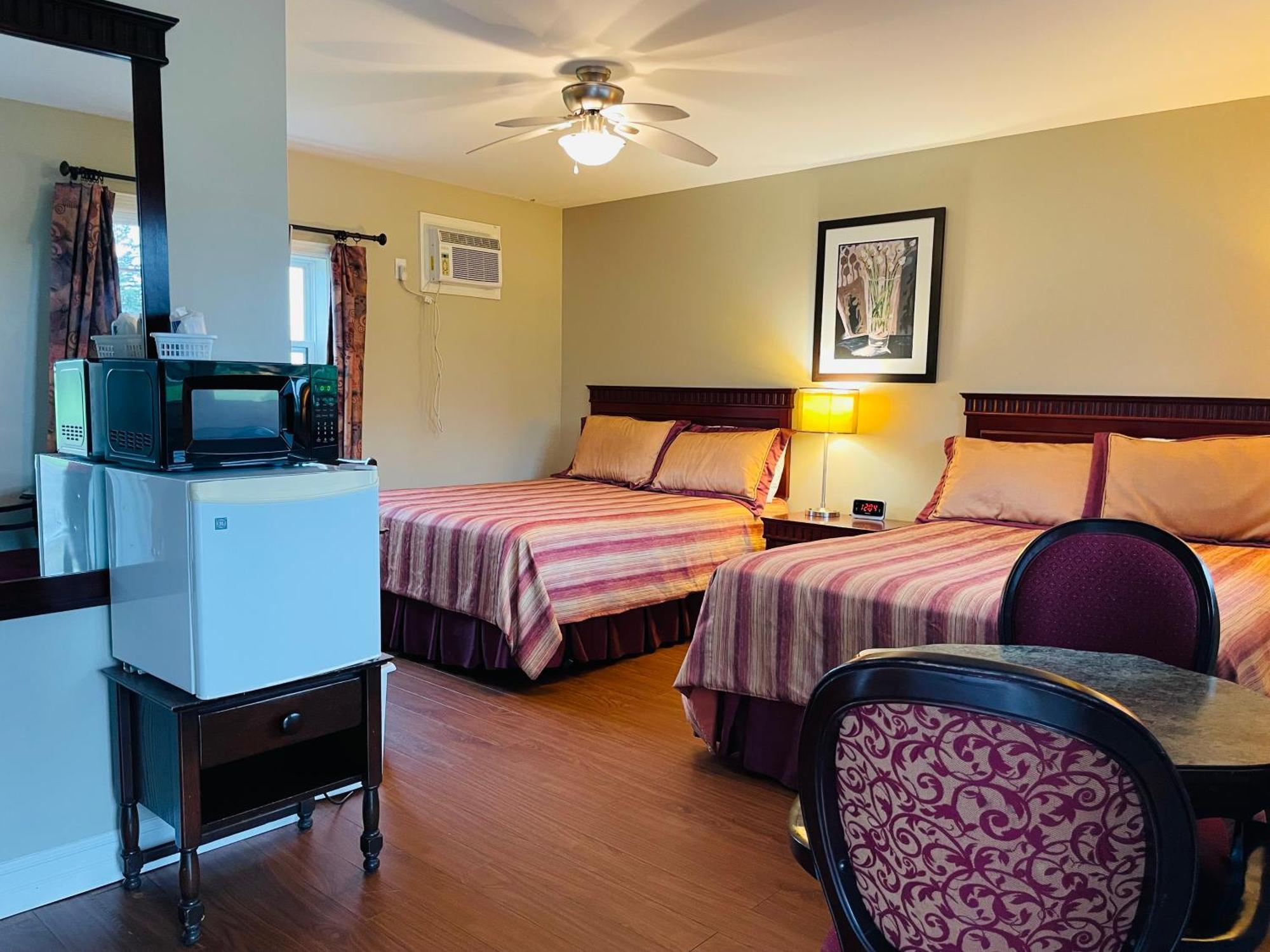 Scenic Motel Монктън Екстериор снимка