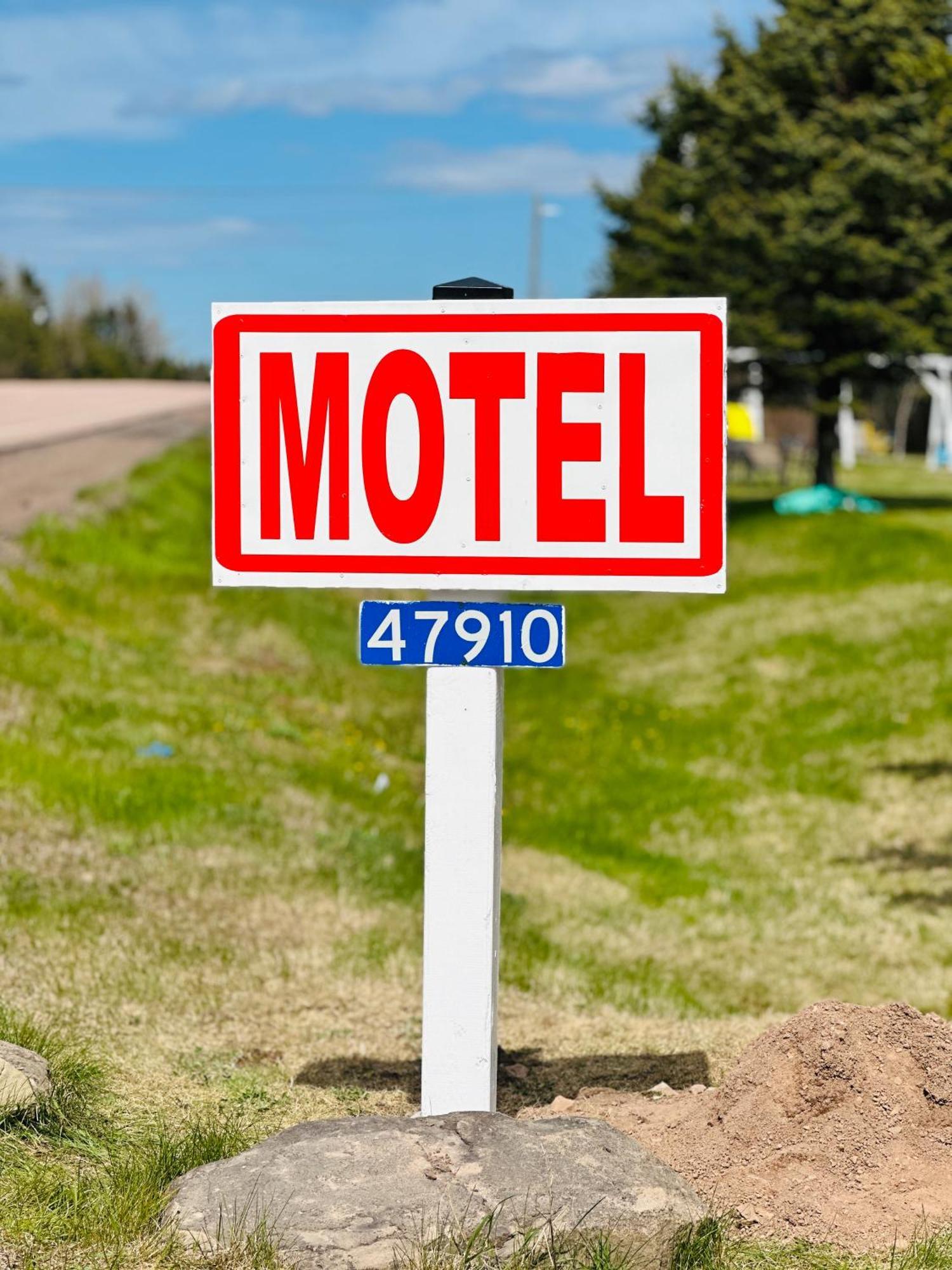 Scenic Motel Монктън Екстериор снимка